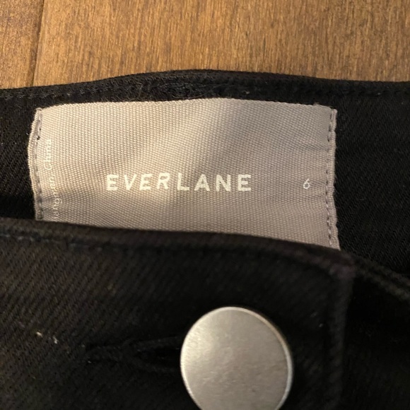 Everlane cotton twill size six shorts - Picture 3 of 3